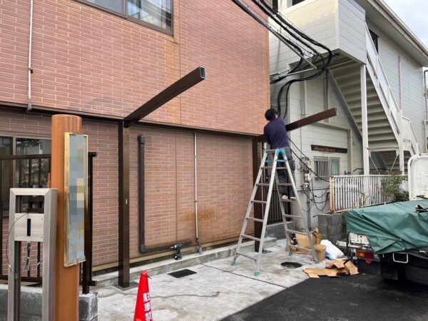 大阪府寝屋川市サイクルポート施工