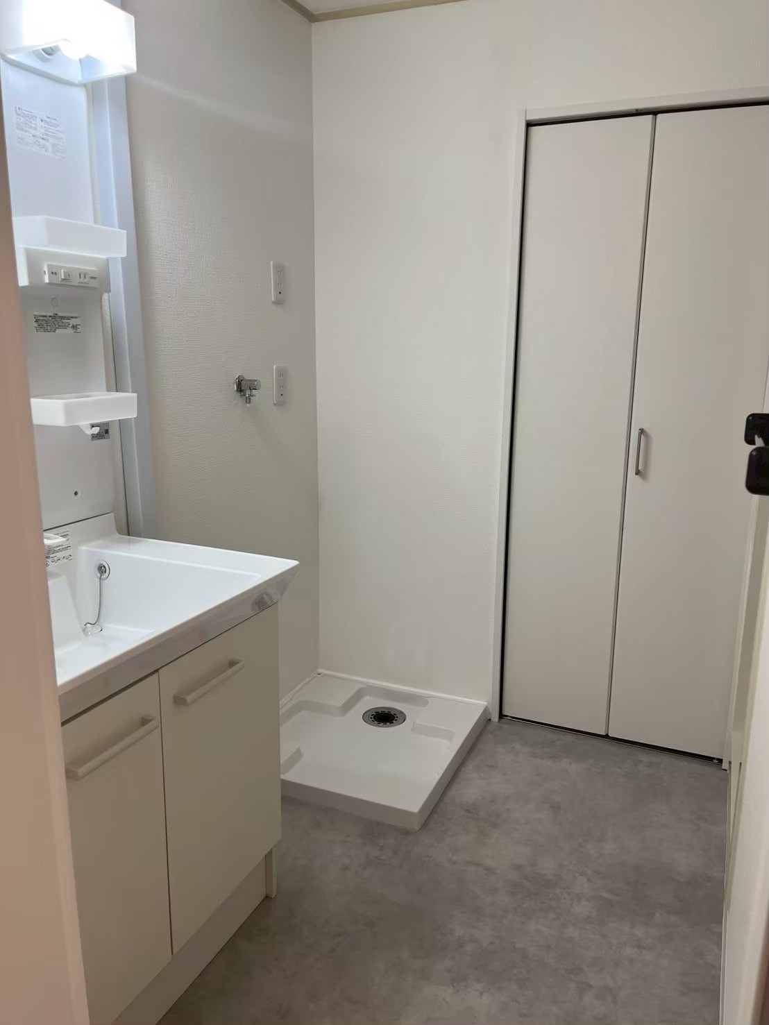 神戸市中央区　洗面化粧台のリフォーム後