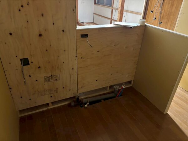 キッチンリフォーム腰壁造作