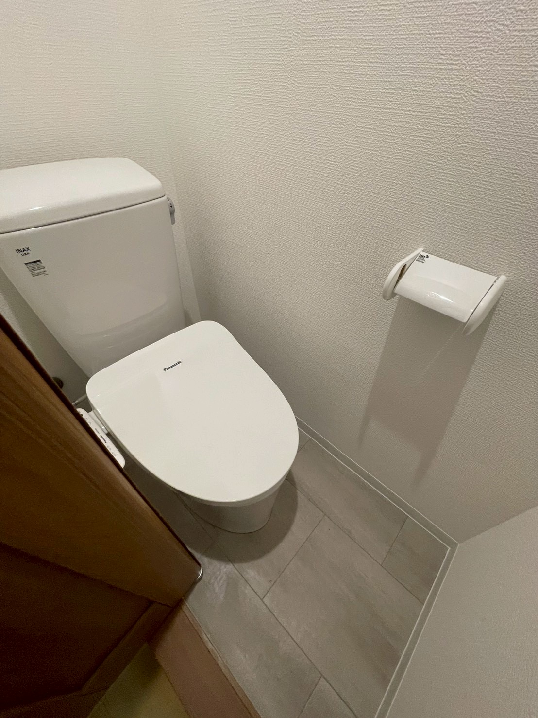 大阪市北区1DKマンションリフォーム後、独立したトイレのAfter写真