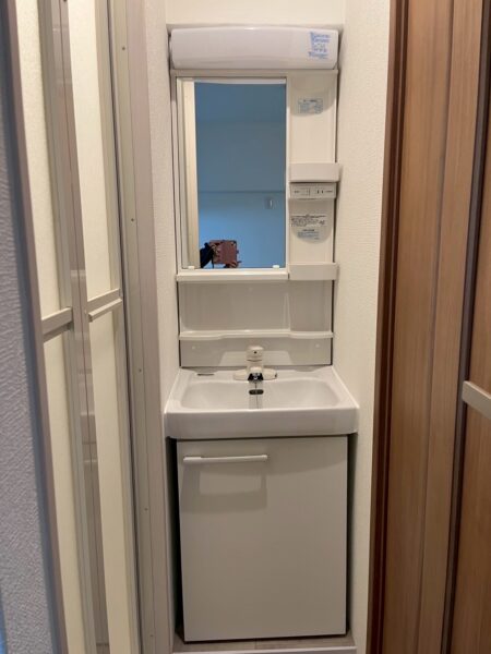 大阪市北区1DKマンションリフォーム後、独立した洗面のAfter写真