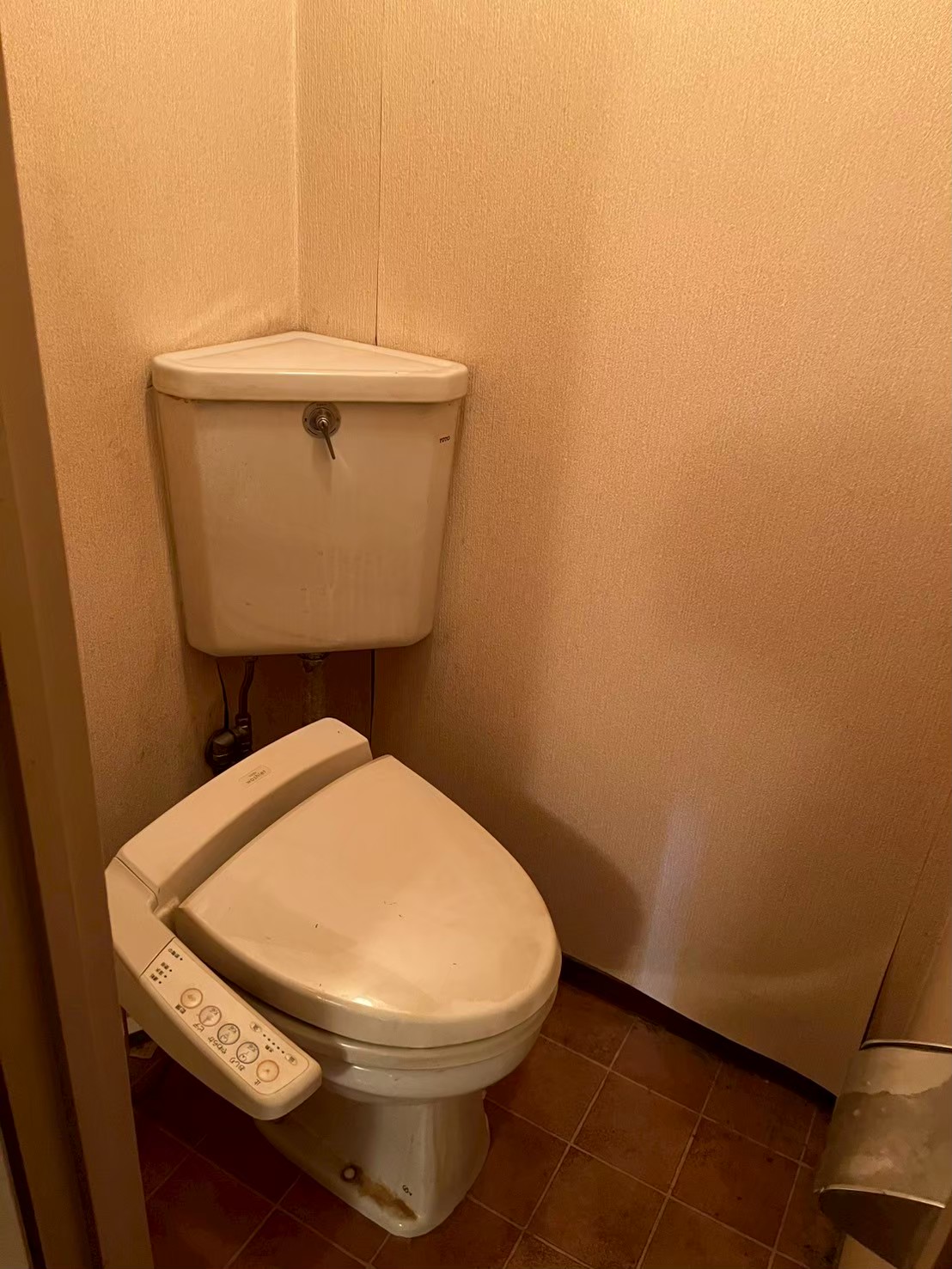 大阪府吹田市 マンション全面リフォーム トイレ施工前