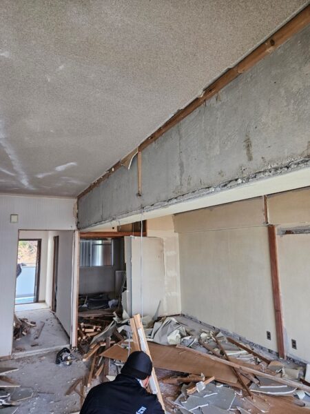 大阪府柏原市H様邸内装リフォーム開始