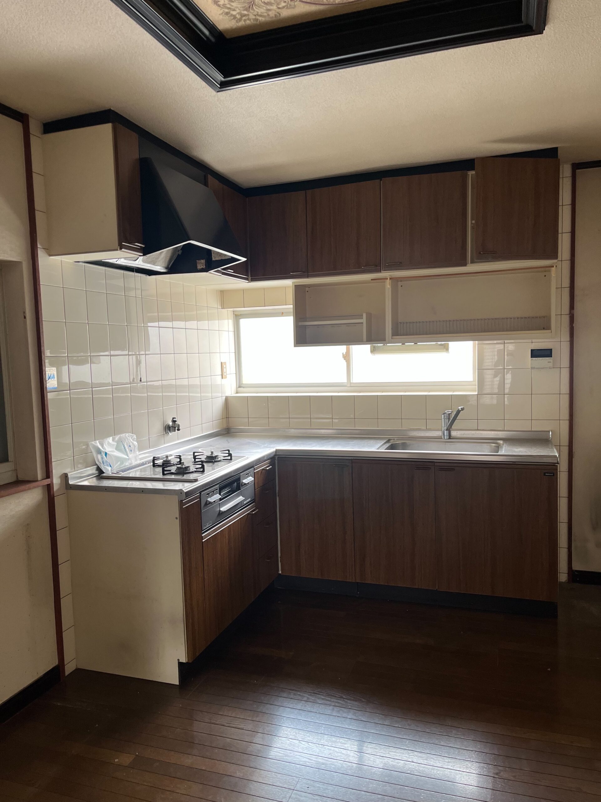 キッチン Before｜枚方市 戸建て全面リフォーム