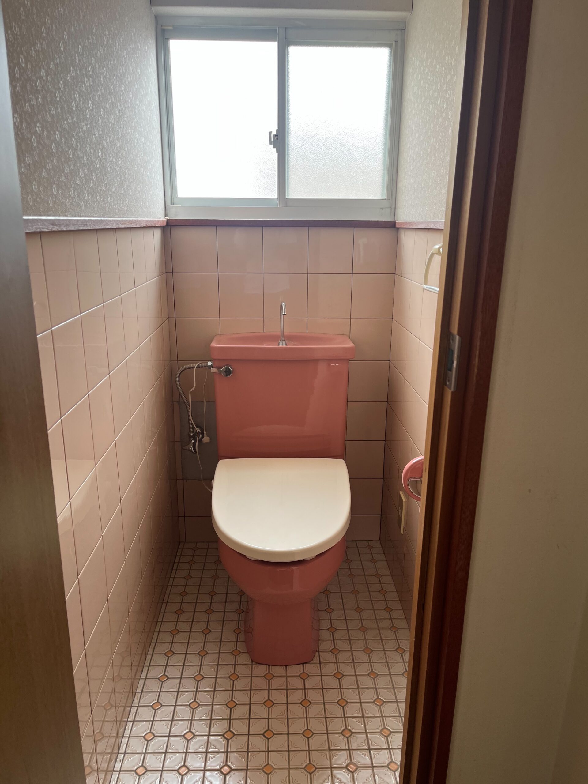 枚方市 戸建てリフォーム トイレ施工前